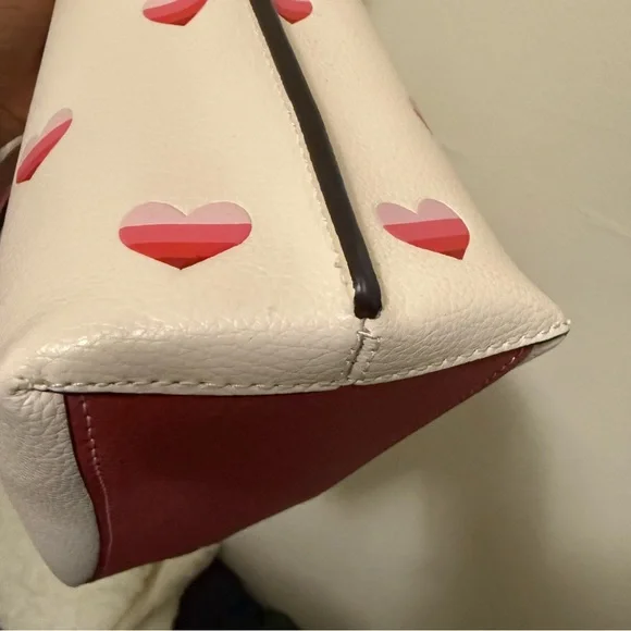 Coach Limited Edition Mollie Bucket Bag With Stripe Heart Print - Picture 14 of 15